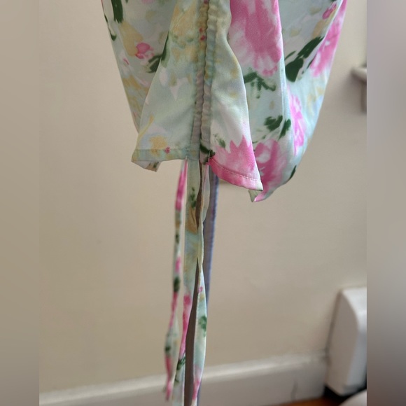SNDYS Urban Outfitters Cyprus Floral Ruched Cinched Bare Back Mini Dress SZ M - Picture 10 of 16